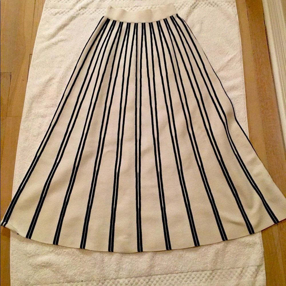 JCREW knee length pencil skirt